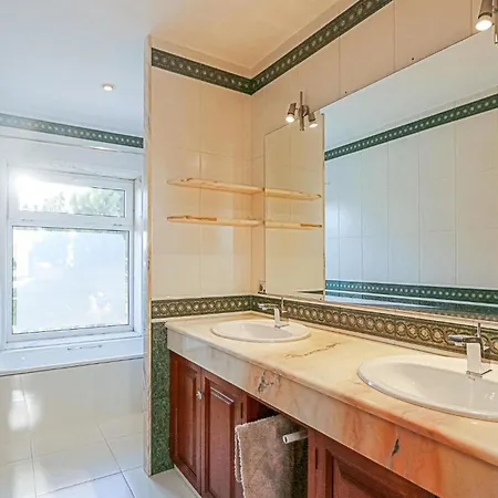 Gorgeous In * سانتا سوزانا